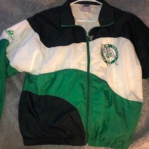 90s VINTAGE BOSTON CELTICS JACKET/WINDBREAKER